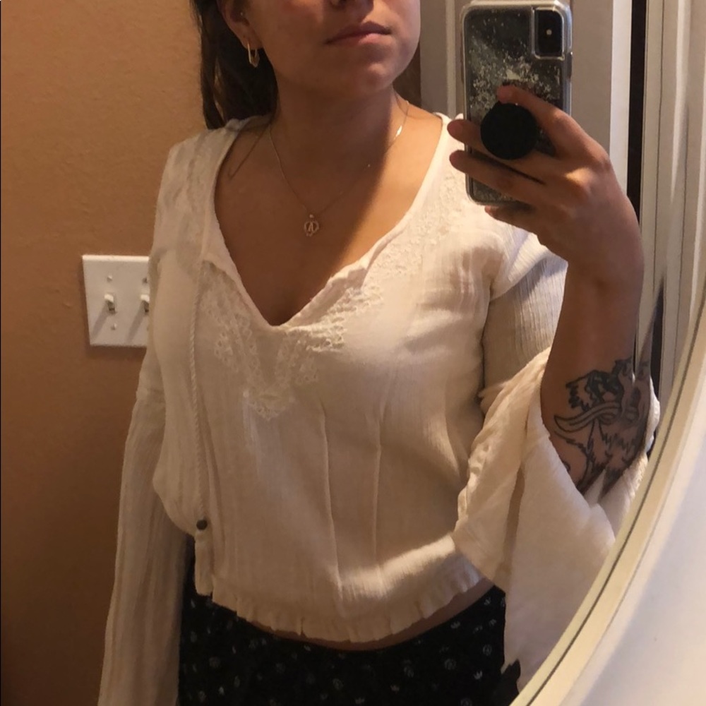 Cropped blouse - Picture 2 of 3